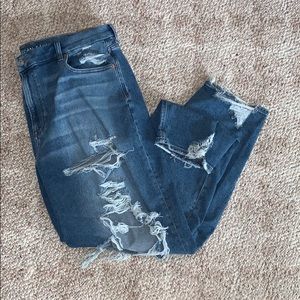 Distressed Curvy Mom Jean